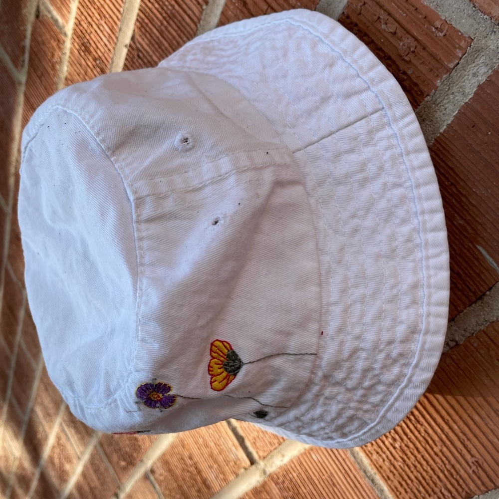 Vintage bucket hat floral embroidered white cotton bucket hat - Picture 9 of 9